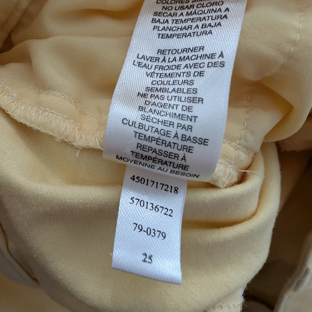 White House Black Market Pale Yellow Mid Rise Cotton Shorts